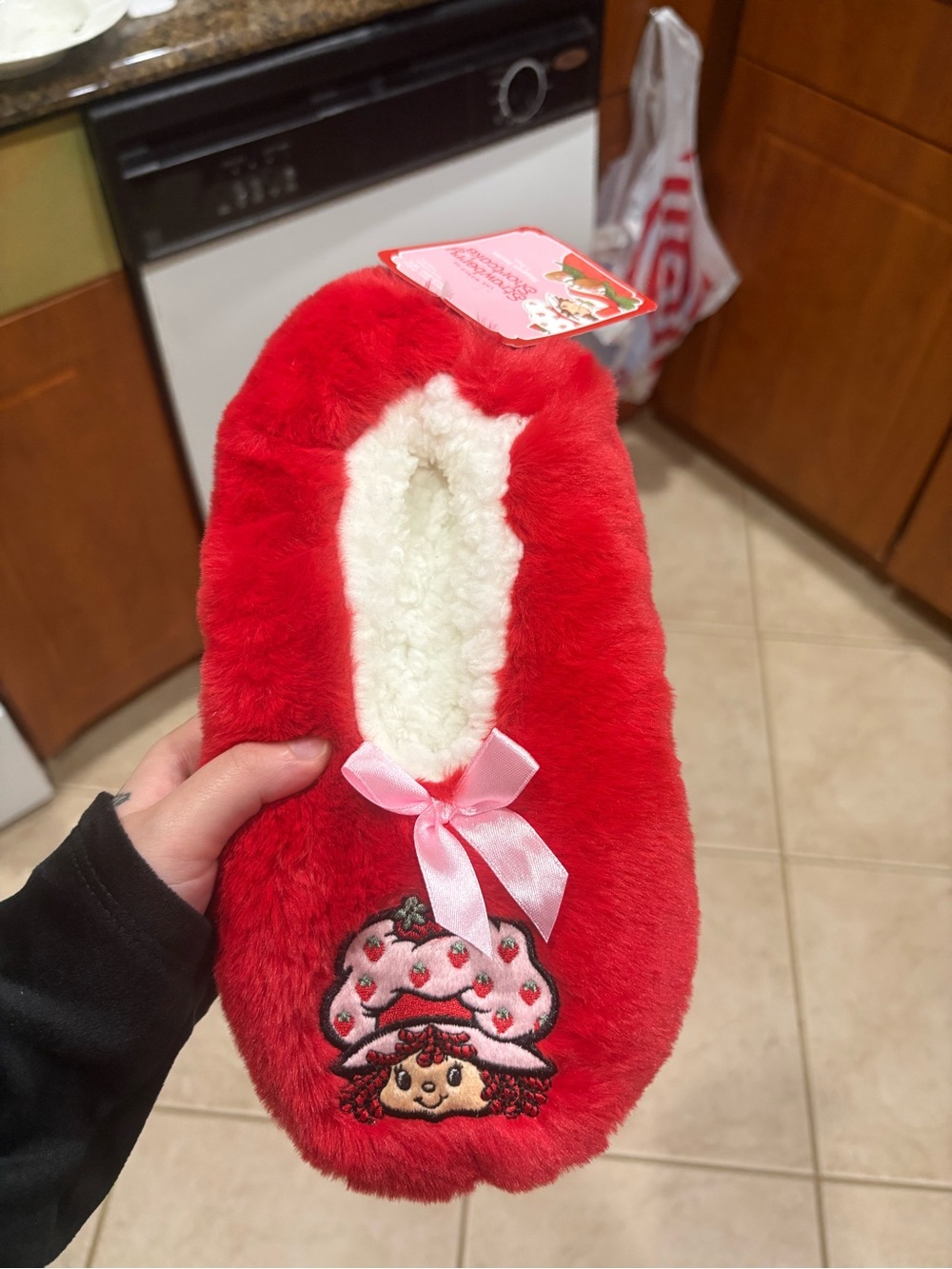 WomensPlush Red Strawberry-Embroidered Slipper with Pink Bow